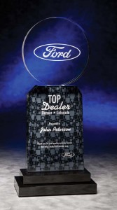 ROYALE roya circle base acrylic award 18